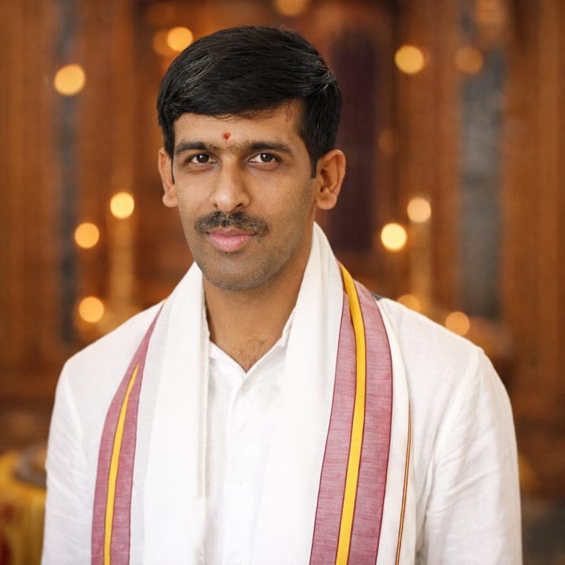 Pandit Manjunath Bhat, founder of Gopuja